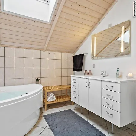 Awesome In With Kitchen Casa de Férias Ulfborg