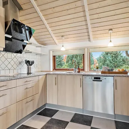 Awesome In With Kitchen Holiday home *