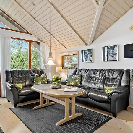 Dom wakacyjny Awesome In With Kitchen Ulfborg