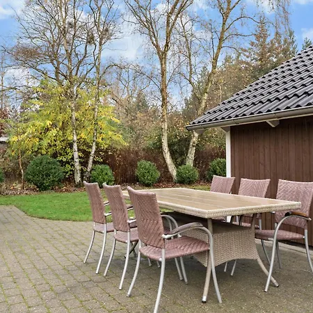 Awesome In With Kitchen Holiday home